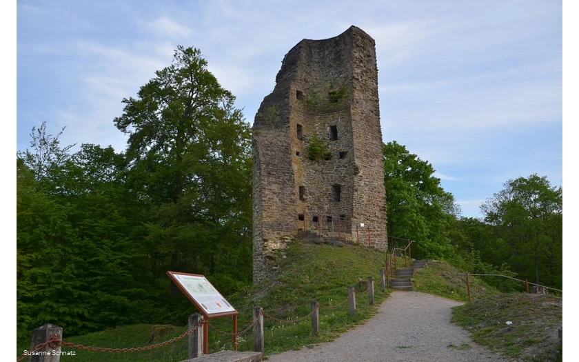 Die Burgruine Waldeburg