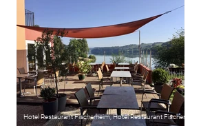 Terrasse mit Ausblick - © Hotel Restaurant Fischerheim