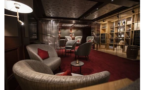 Romantik Hotel Platte - Vinothek - © sabrinity – CC-BY-SA.jpg