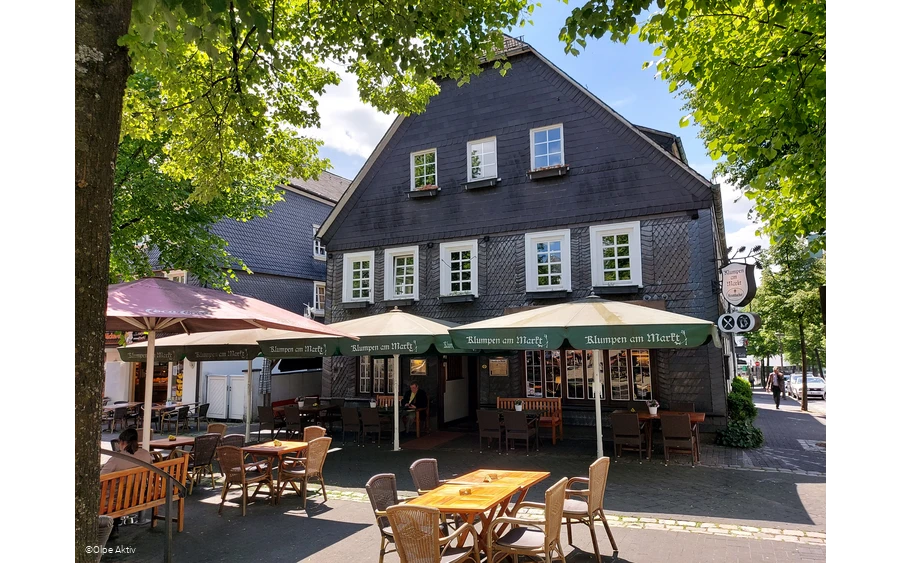 KlumpenamMarkt.jpg