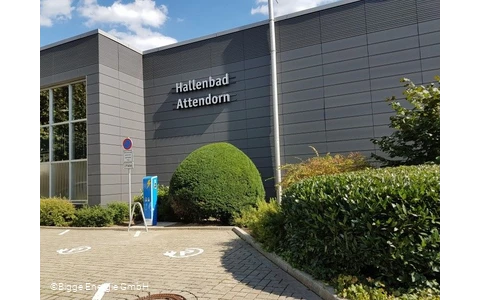 Hallenbad Attendorn von außen