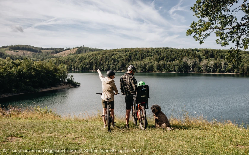 TVBL Familie mit Fahrrad