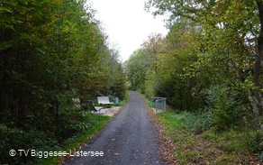 Pfad zur Sitzgelegenheit Pfad zur Sitzgelegenheit