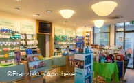 Innenansicht Franziskus Apotheke.jpg