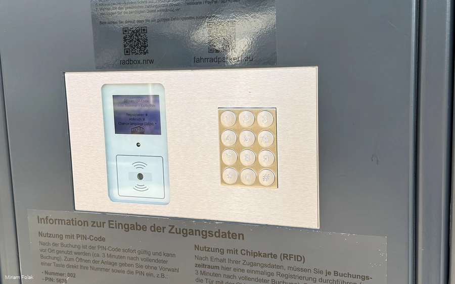 20250812 Fahrradabstellanlage Bahnhof MZ (c) Folak (4).JPG