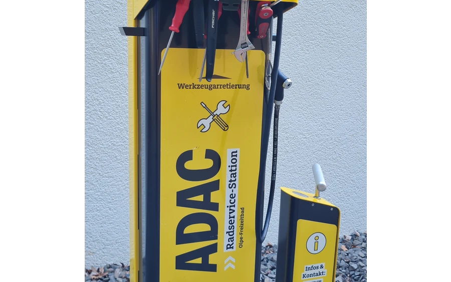 Radservicestation Freizeitbad Olpe - vertikale Nahaufnahme