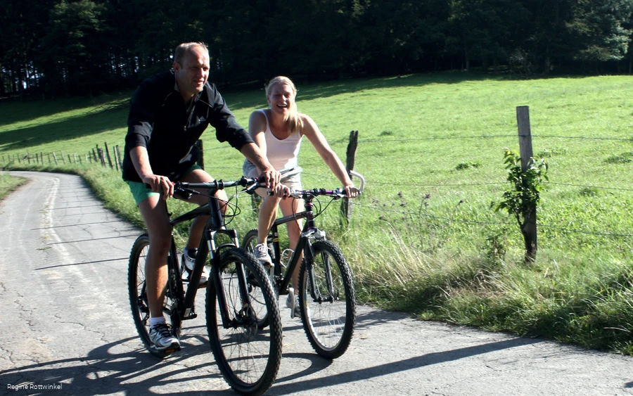 Auf Nebenstrecken unterwegs.jpg