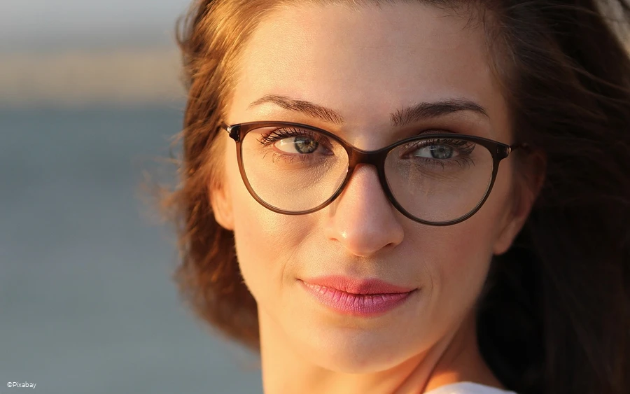 glasses-4071873_1280.jpg