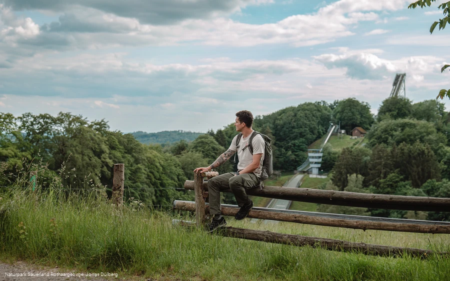 Kurze Pause an der Mattenschanze in Meinerzhagen uf dem Sauerland-Höhenflug