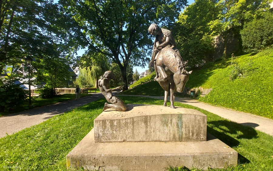 Martinus-Denkmal.jpg