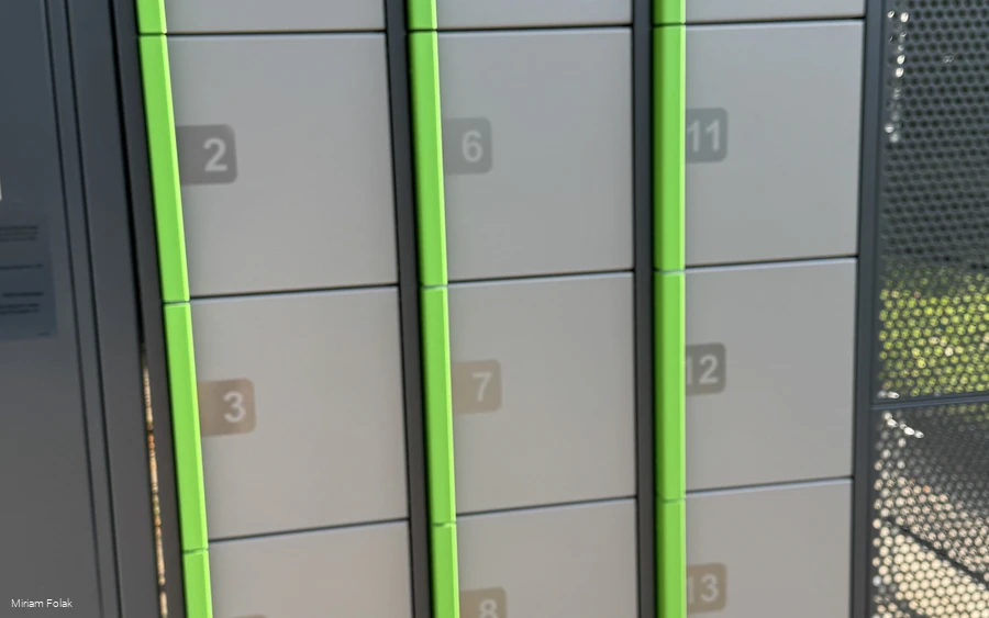 20250812 Fahrradabstellanlage Bahnhof MZ (c) Folak (5).JPG 20250812 Fahrradabstellanlage Bahnhof MZ (c) Folak (5).JPG
