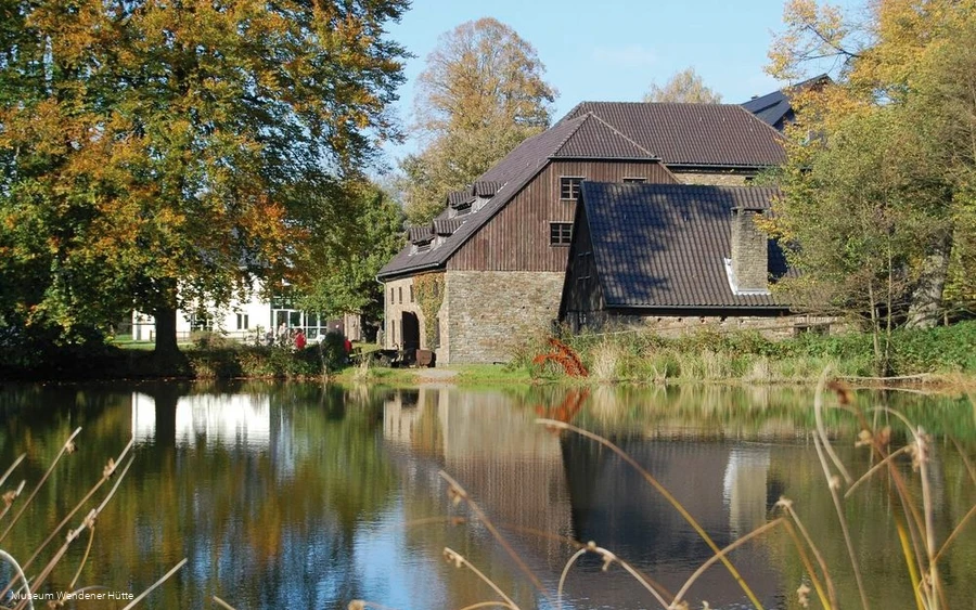 Wendener Hütte und Teich