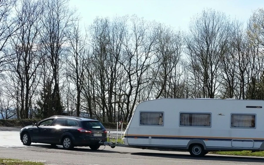 Caravan Training.jpg Caravan Training.jpg