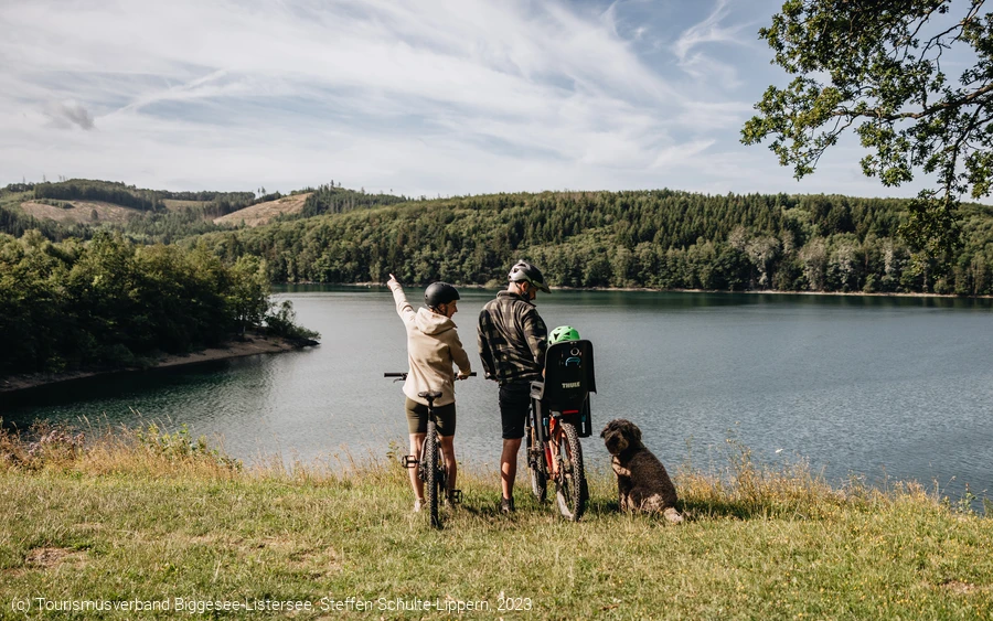 TVBL Familie mit Fahrrad