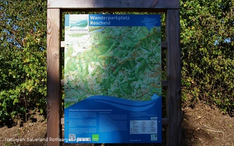 Viel Wissenswertes bietet die Infotafel für den Wa