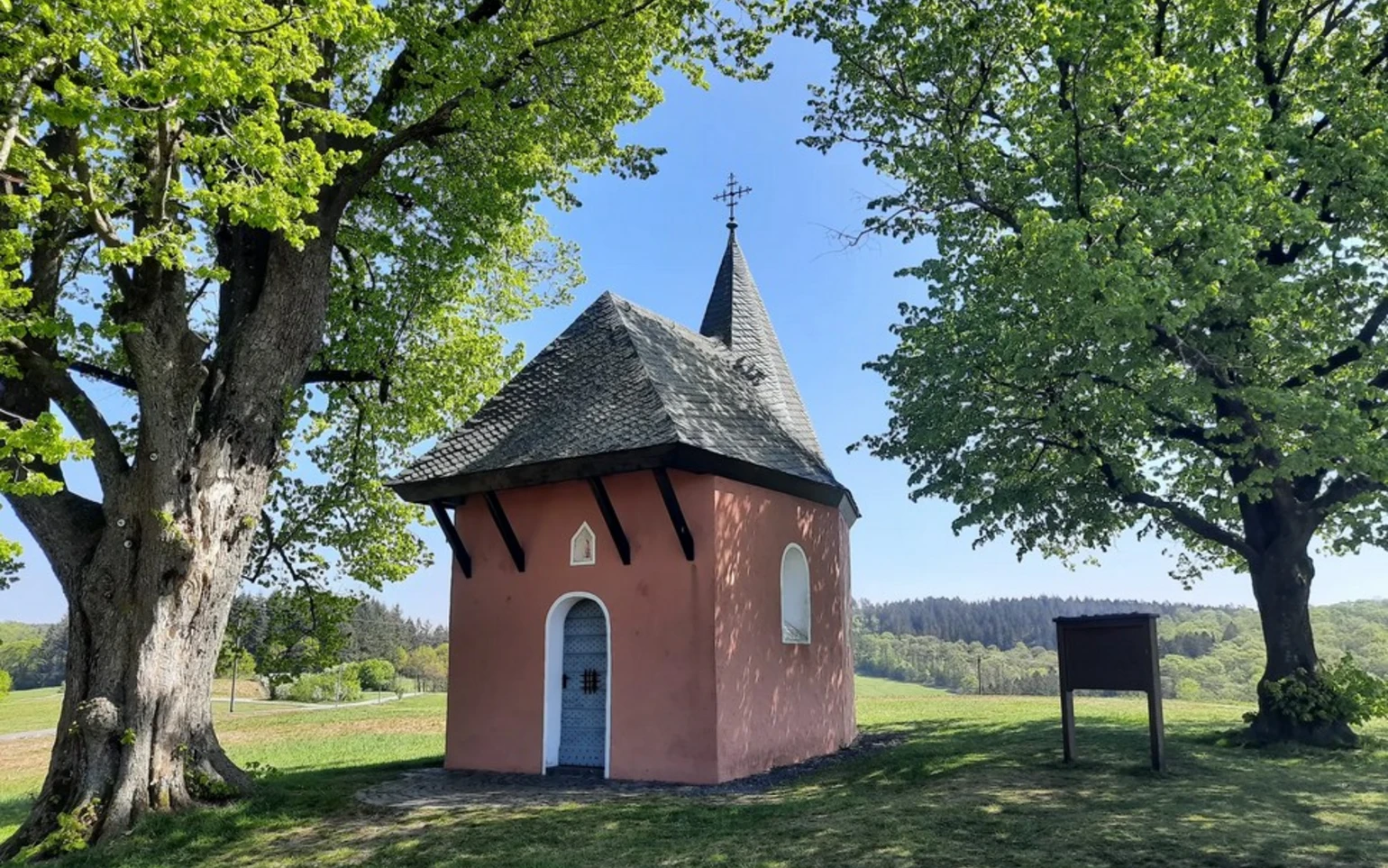 St.-Anna-Kapelle (Rote Kapelle) auf dem Blumenberg