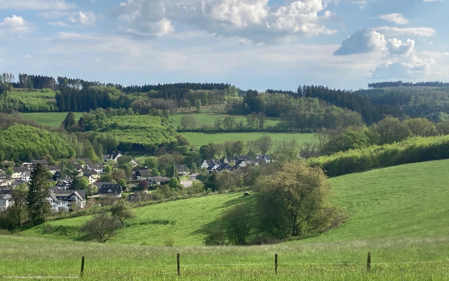 Oberveischede©Tourist-Information Lennestadt & Kirchhundem.jpg