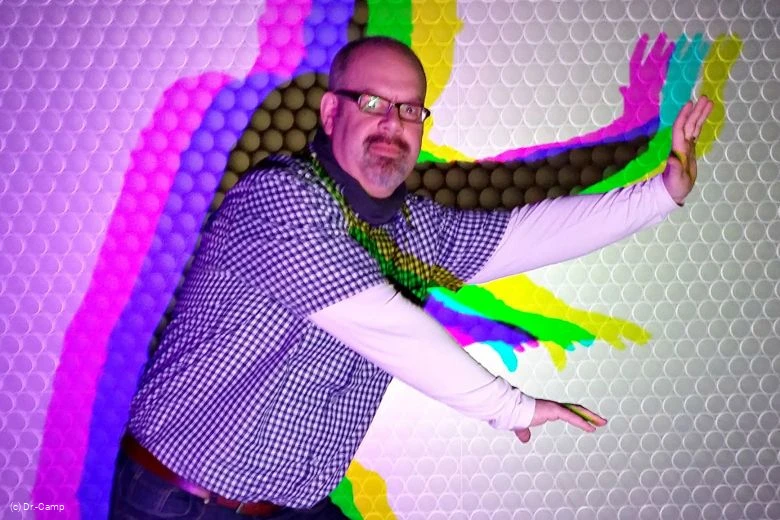 (c) Dr.-Camp_front_magnific.jpg