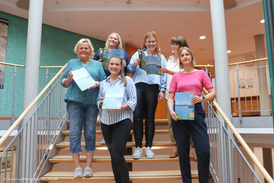 Imagebroschüre Gruppenbild englisch