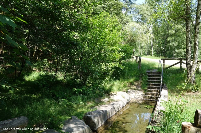 Die Kneippanlage am Wegesrand des Wanderweges