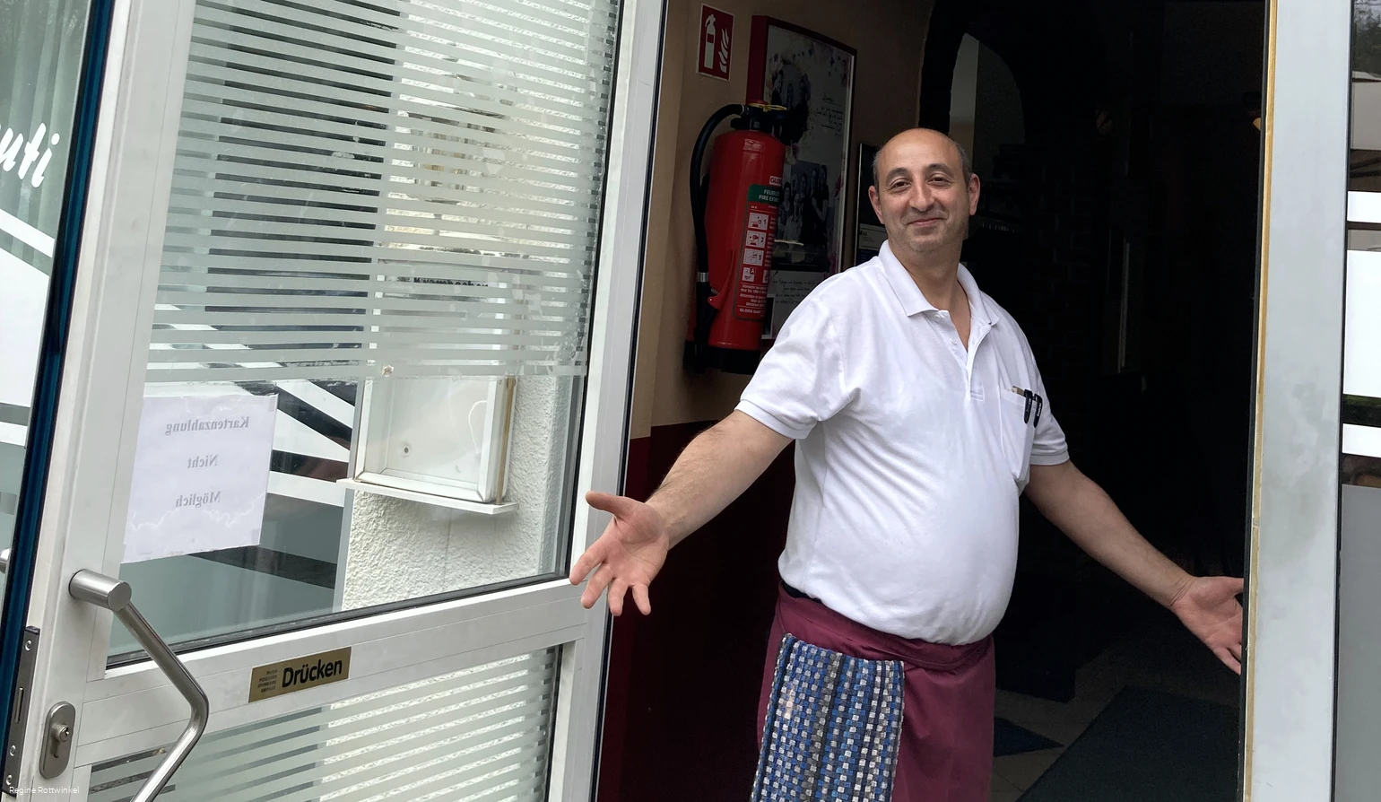 Pizzeria Sizilia mit Eigentümer