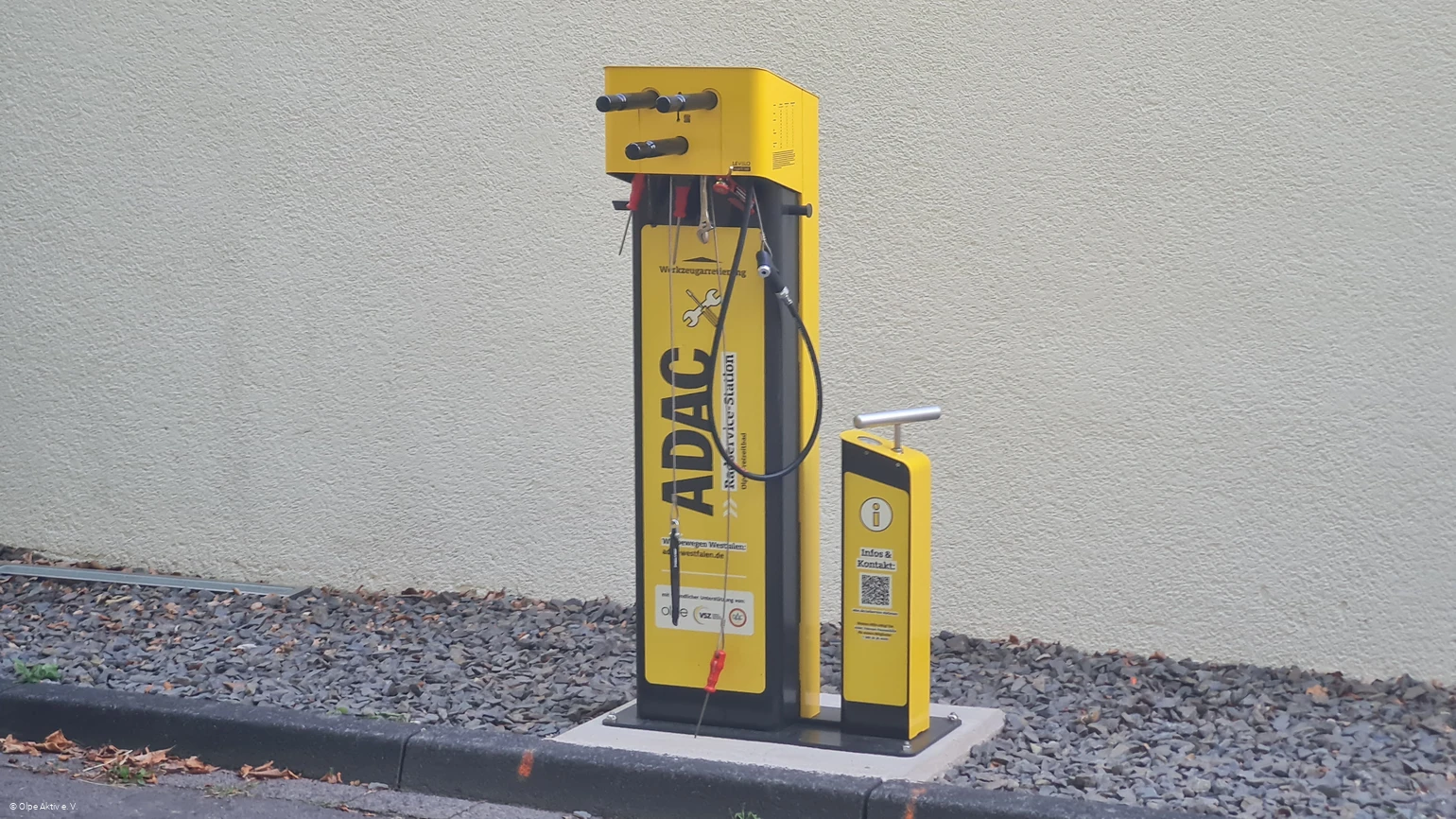 Radservicestation Freizeitbad Olpe - Aufnahme horizontal