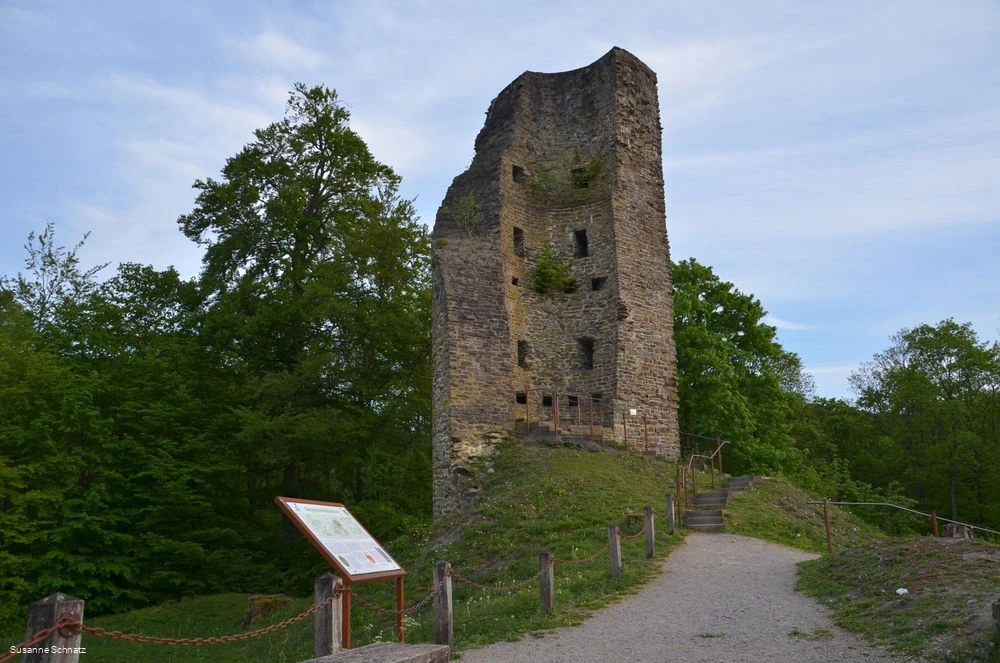 Die Burgruine Waldeburg Die Burgruine Waldeburg
