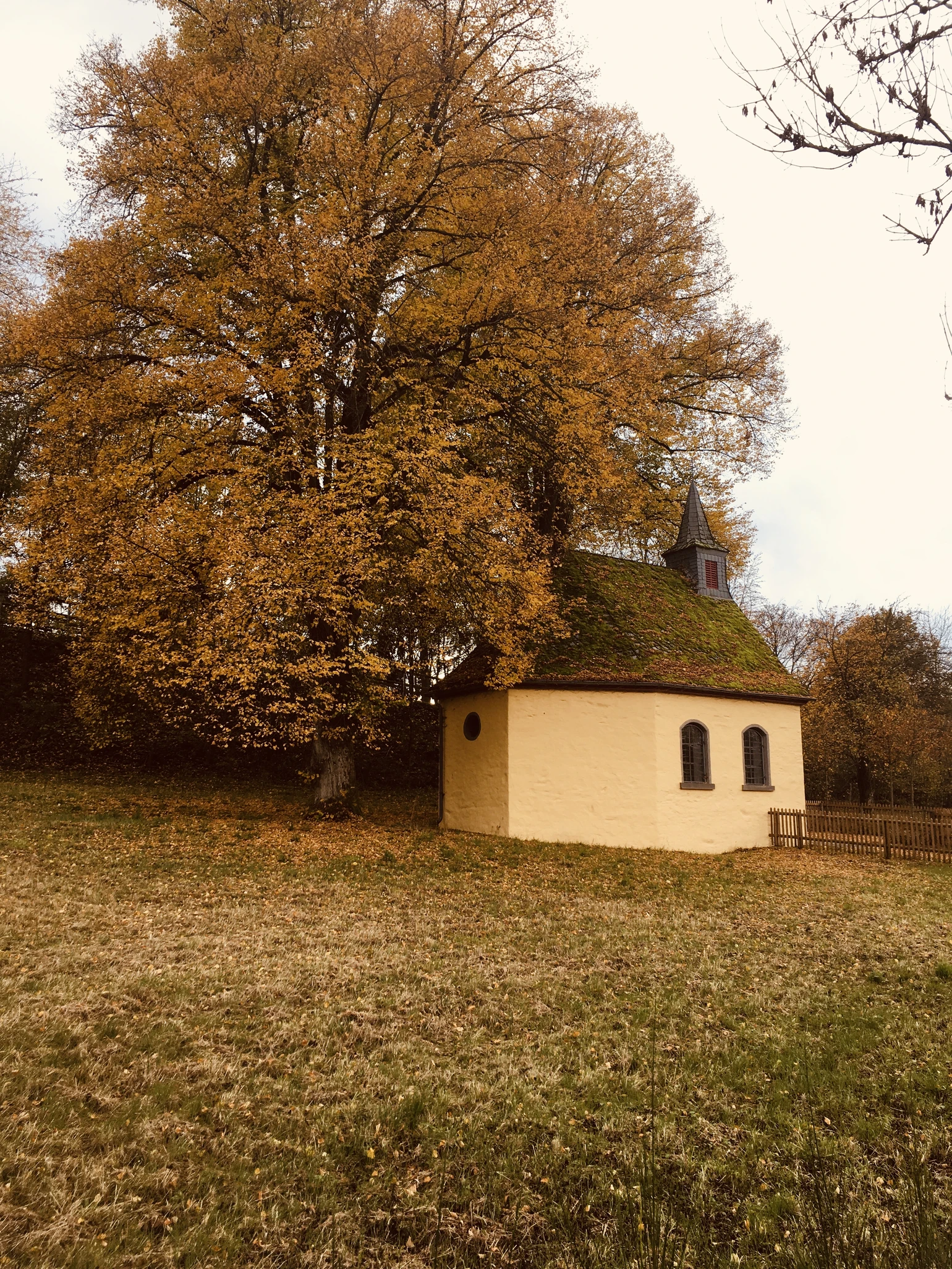 Valentinskapelle Olpe, Herbst 2020, Foto TV Biggesee-Listersee.JPEG