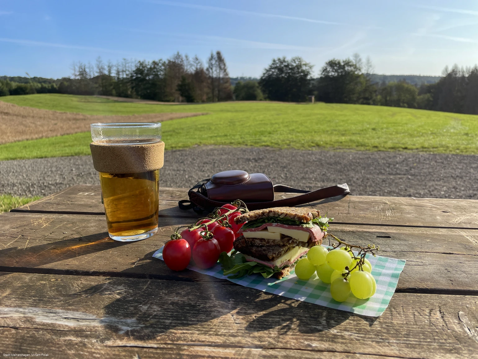 Picknick an der Hexeneiche